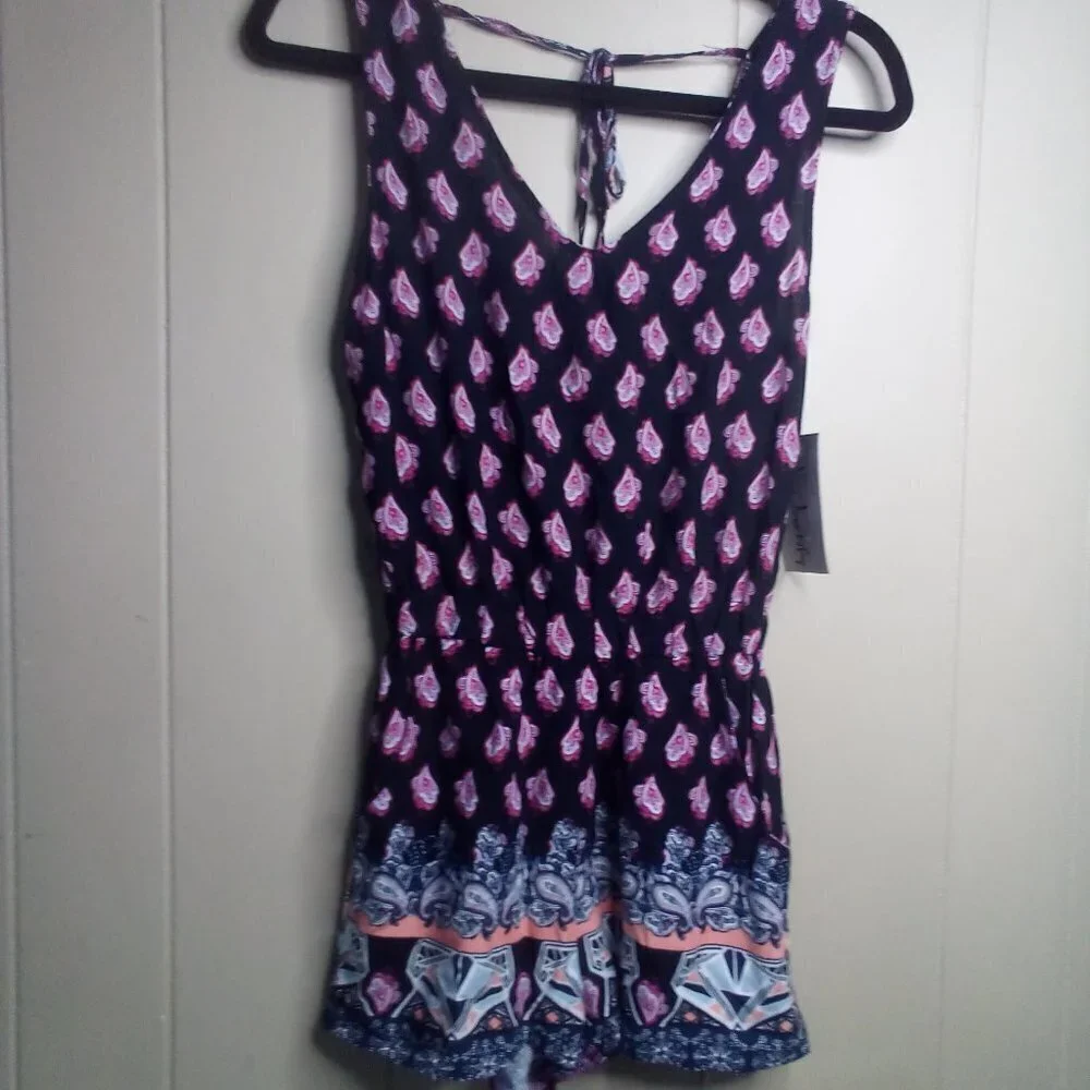 J For Justify Romper Shorts XS Sleeveless Open Back Patterned